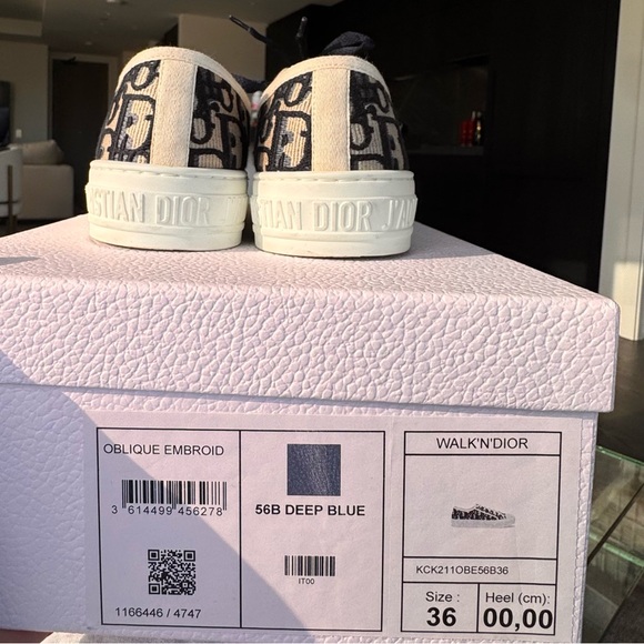 Christian Dior oblique embroid sneakers - Picture 4 of 5